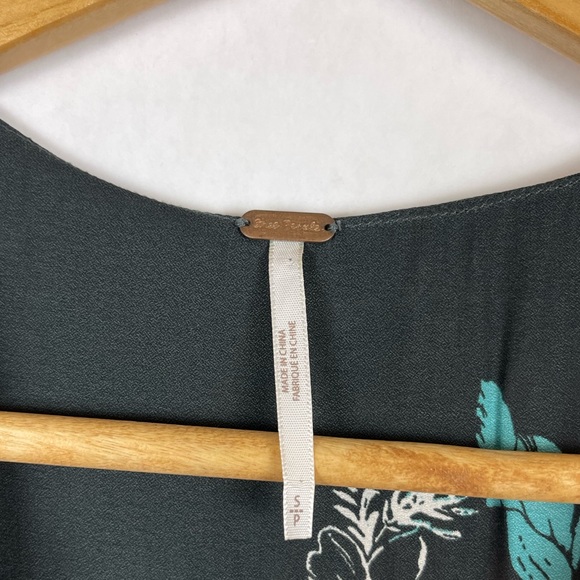 Free People Purple Haze Ruched Floral Tiered Top Tunic Size Small - Picture 7 of 9